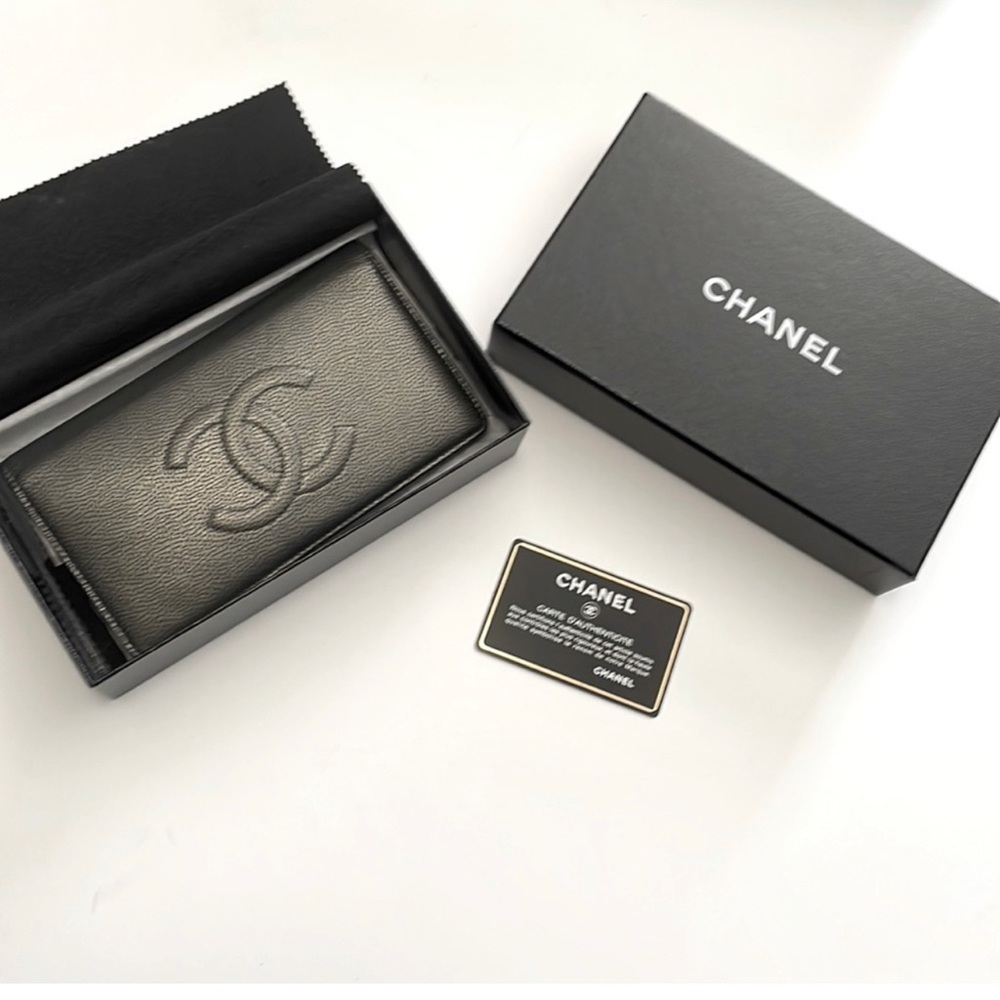 Chanel Caviar Timeless CC Yen wallet